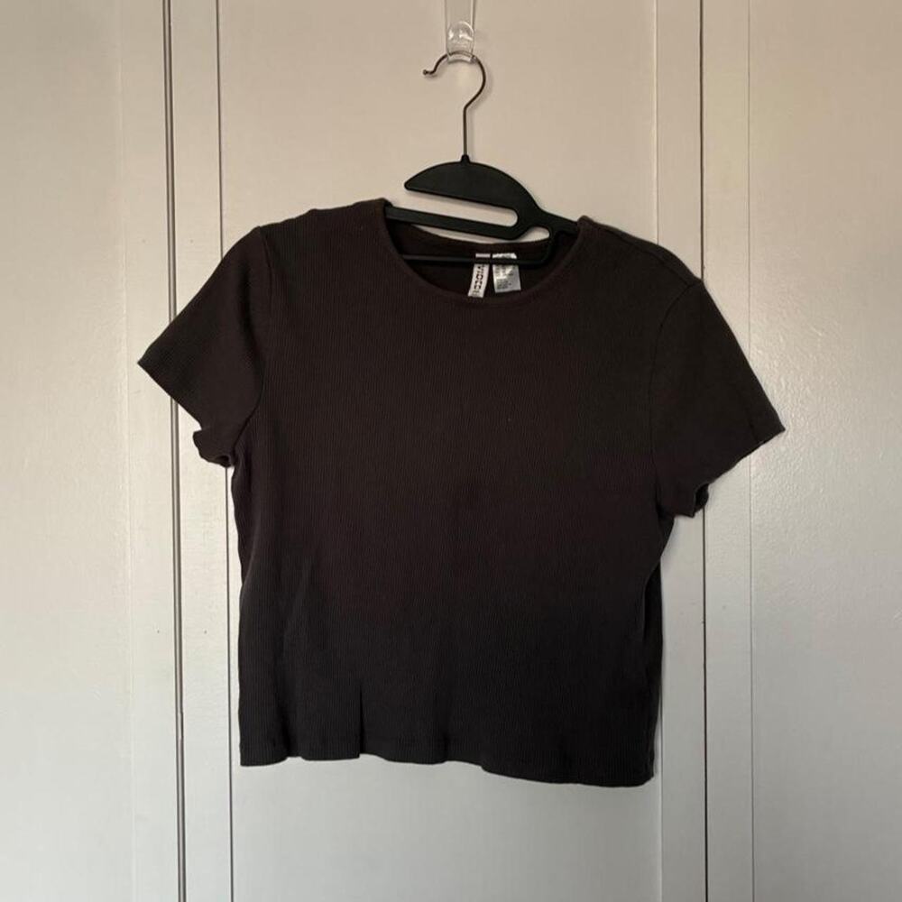 Hm grey cropped tee in